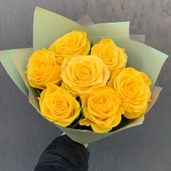 Букет из 7 желтых роз